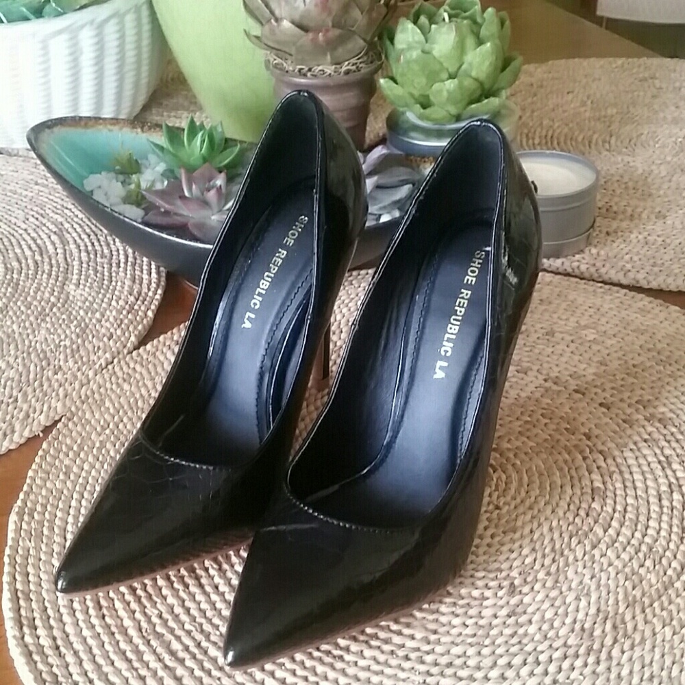 Shoe Republic LA